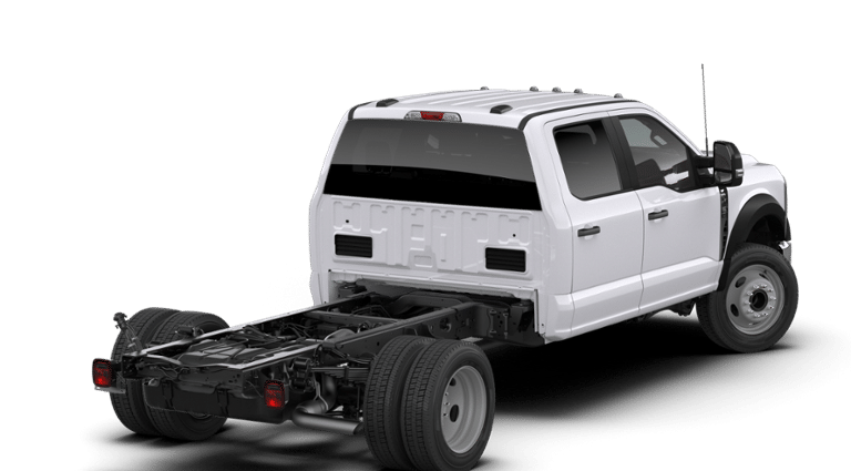 2026 Ford F-450 photo 3