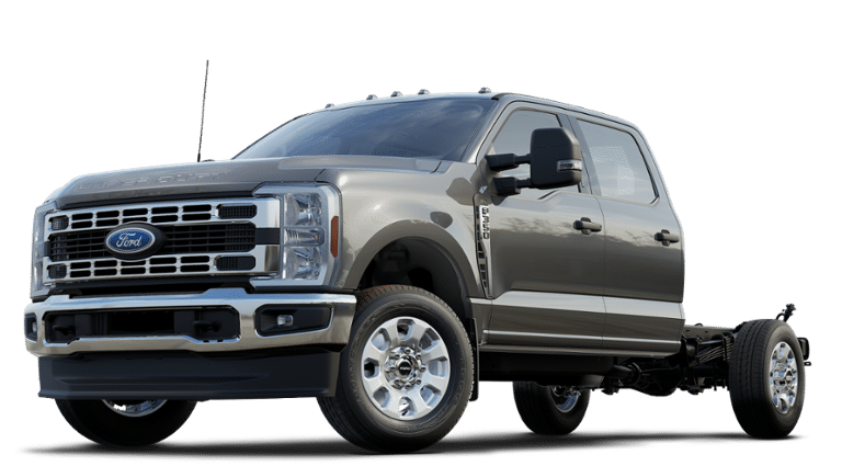 2025 Ford F-350 Super Duty Chassis Cab XLT - Photo 45