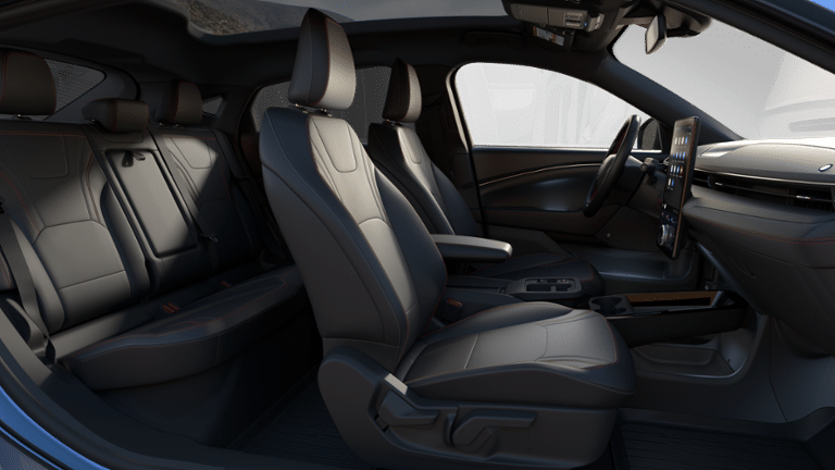2025 Ford Mustang Mach-E Premium - Photo 20