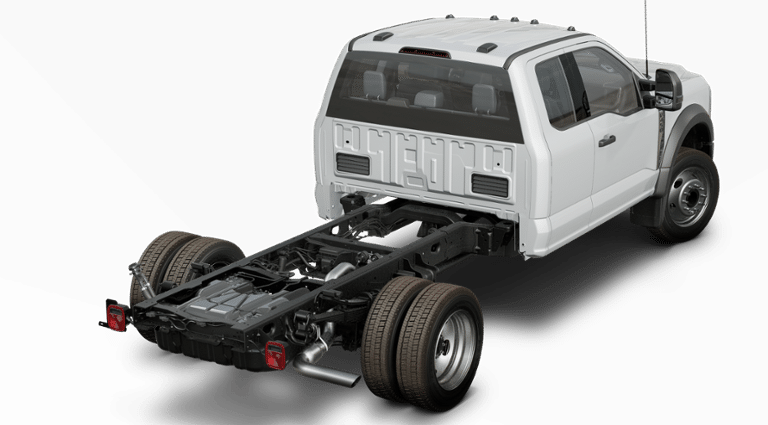 2025 Ford F-450 Super Duty Chassis Cab XL - Photo 29