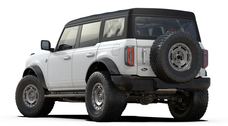 2024 Ford Bronco Outer Banks photo 2