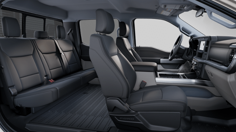 2025 Ford F-250 Super Duty XLT - Photo 28