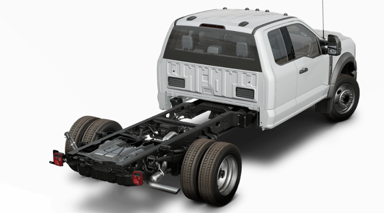 2023 Ford F-550 XL photo 3