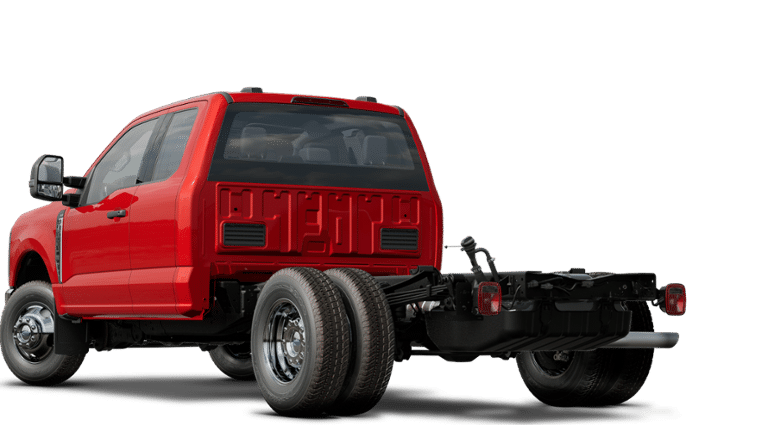 2025 Ford F-350 Super Duty Chassis Cab XLT - Photo 24