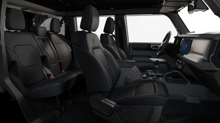 2025 Ford Bronco Outer Banks 32