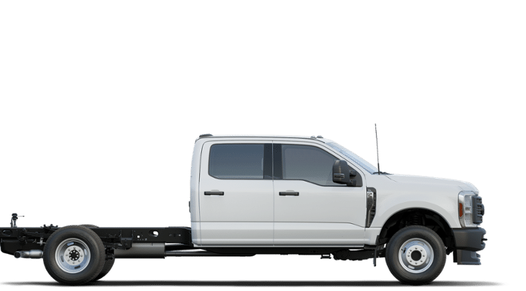 2025 Ford F-350 Super Duty Chassis Cab XL - Photo 47