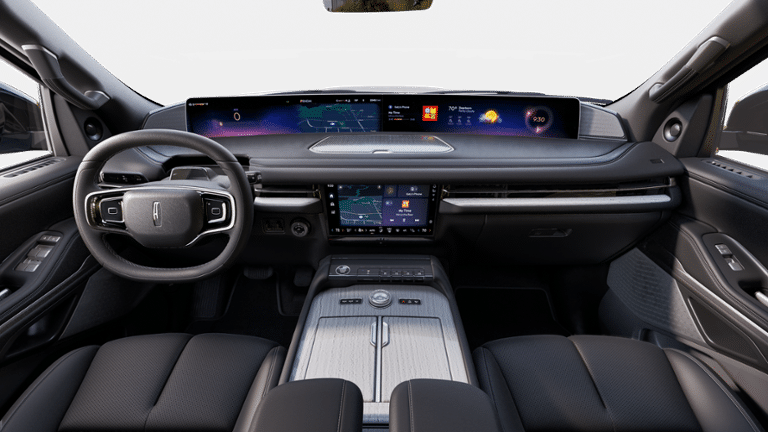 Thumbnail: 2025 Lincoln Navigator L - 23