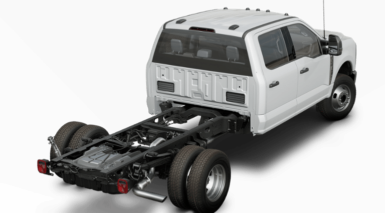 2024 Ford F-350 photo 3