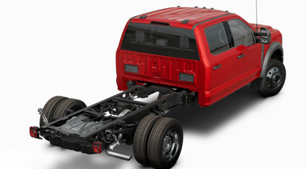 New 2025 Ford F-550SD XLT Chassis