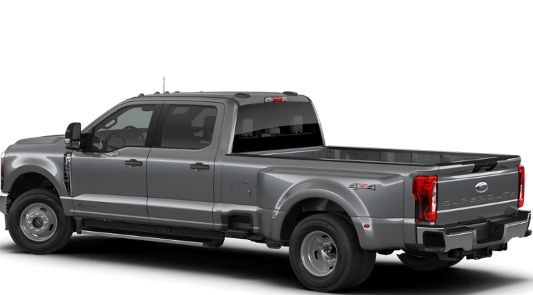 2026 Ford F-350 XLT photo 2