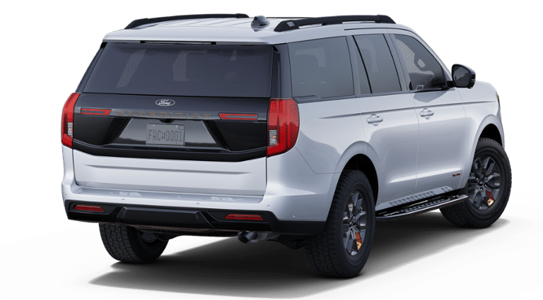 2025 Ford Expedition photo 2