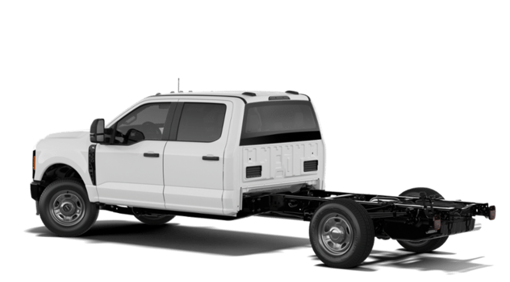New 2027 Ford Super Duty F-350 SRW Chassis Cab F-350® XL 4WD Crew Cab 179 WB 60 CA