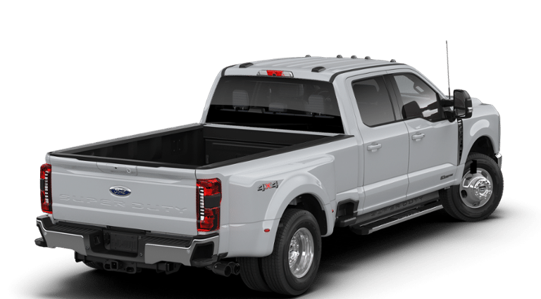 2026 Ford F-350 Lariat photo 3