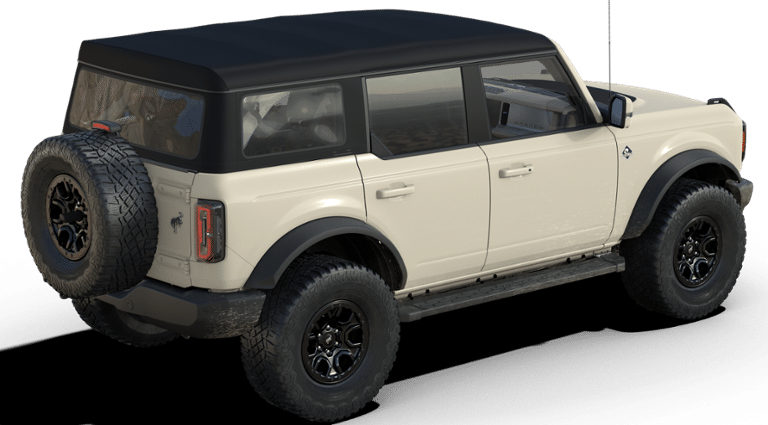 2025 Ford Bronco Outer Banks photo 3