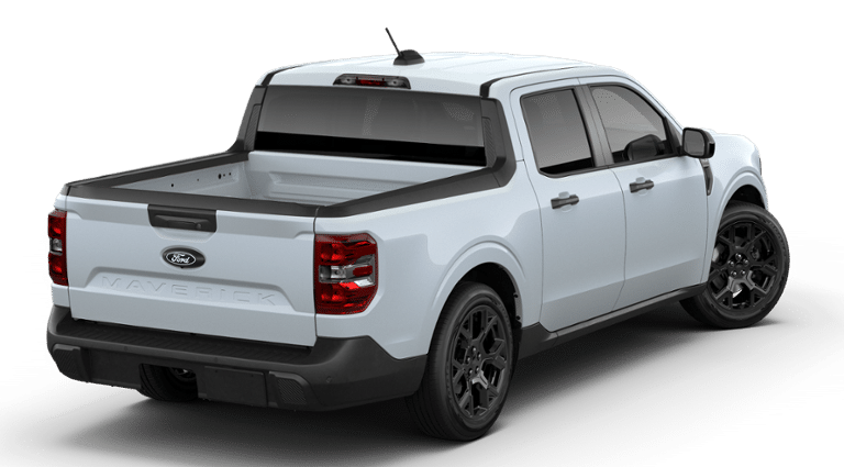 2026 Ford Maverick XLT photo 2