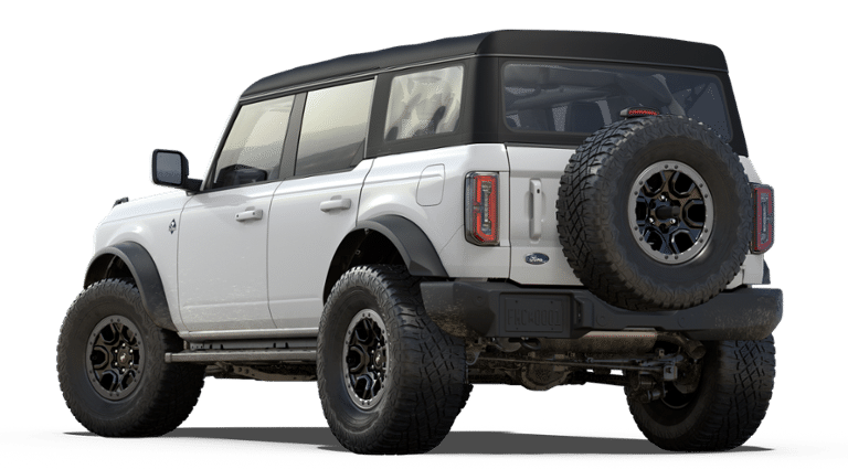 2025 Ford Bronco Outer Banks photo 2