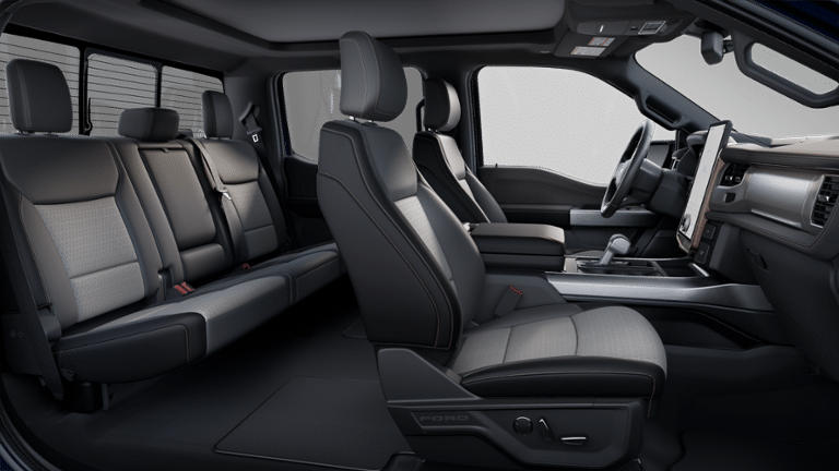 2025 Ford F-150 Lightning Lariat photo 28