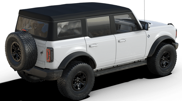 2025 Ford Bronco Outer Banks photo 3