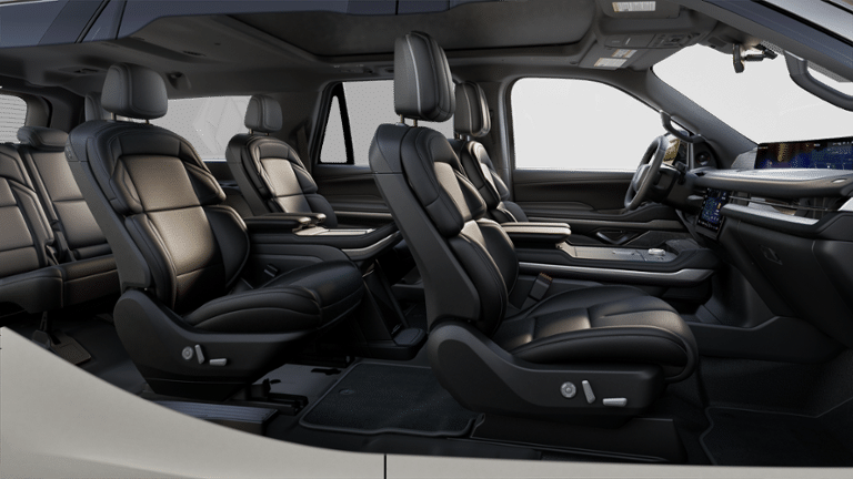 Thumbnail: 2025 Lincoln Navigator L - 22
