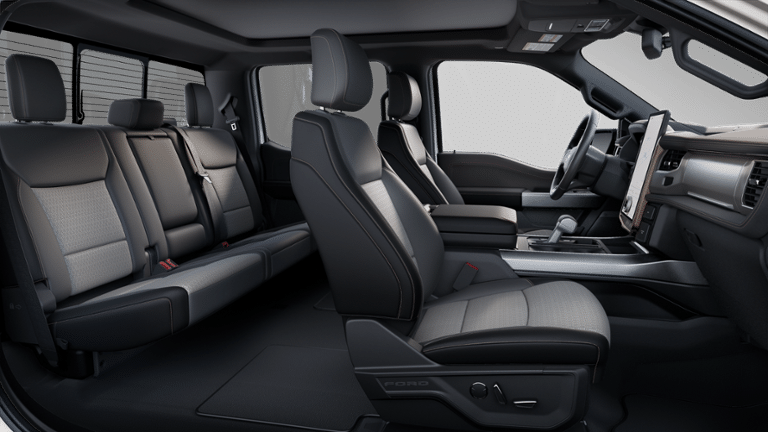 2025 Ford F-150 Lightning Lariat photo 28
