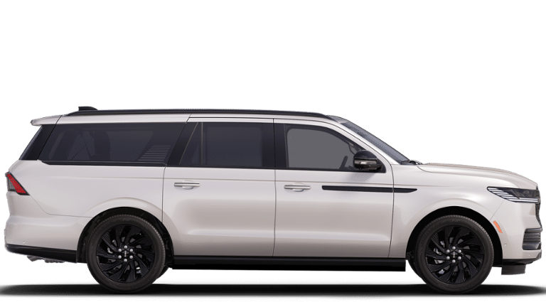 Thumbnail: 2025 Lincoln Navigator L - 21