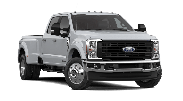 2026 Ford F-450 photo 3