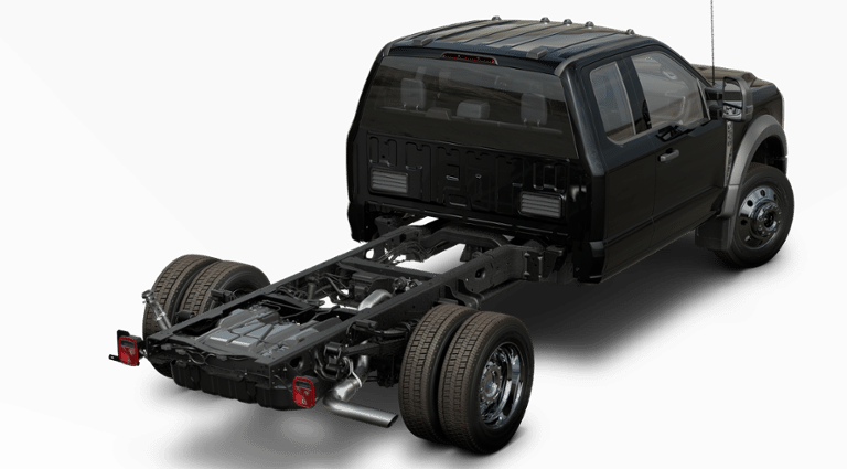 2024 Ford F-550 photo 3