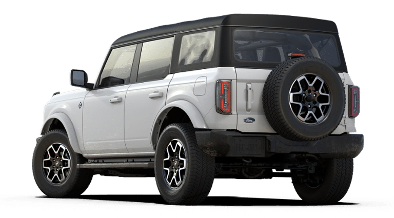 2024 Ford Bronco Outer Banks photo 2