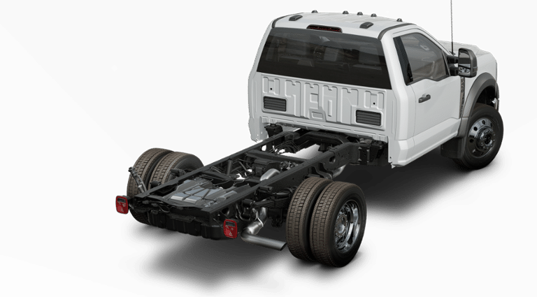 2023 Ford F-450 XLT photo 3