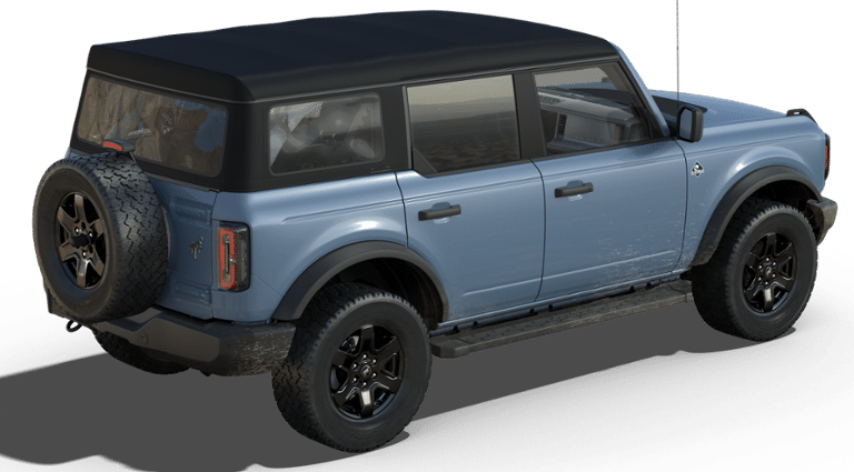 2025 Ford Bronco Outer Banks photo 3