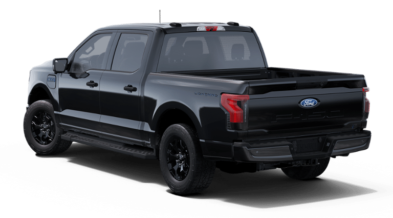 2025 Ford F-150 Lightning XLT 4WD Supercrew 5.5 Box Truck SuperCrew Cab