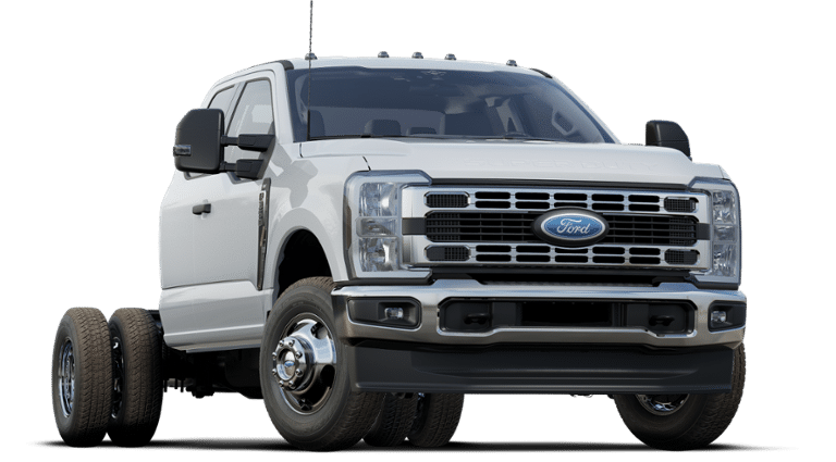 2025 Ford F-350 Super Duty Chassis Cab XLT - Photo 26