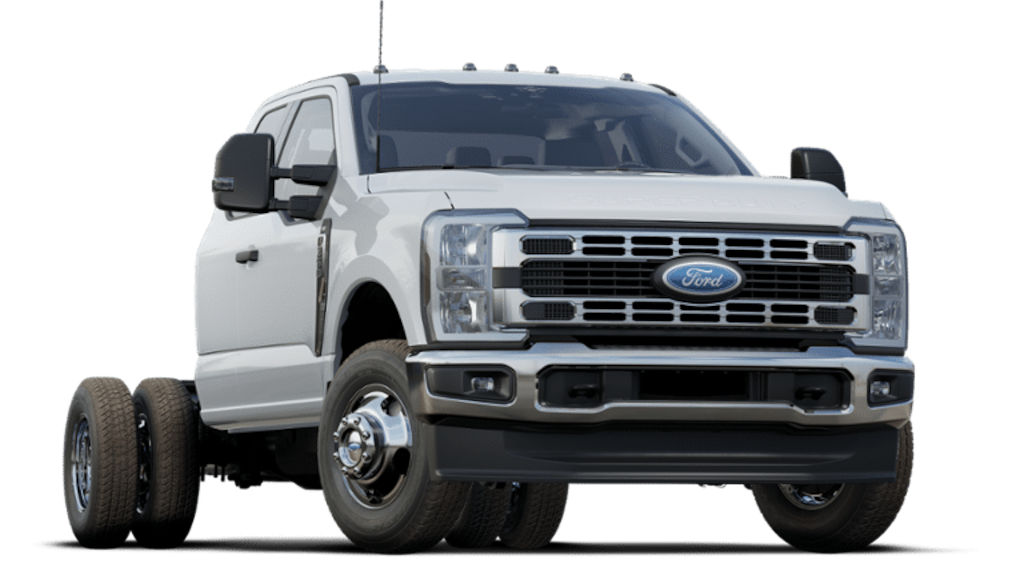 New 2025 Ford Chassis Cab F-350 XLT Truck Super Cab