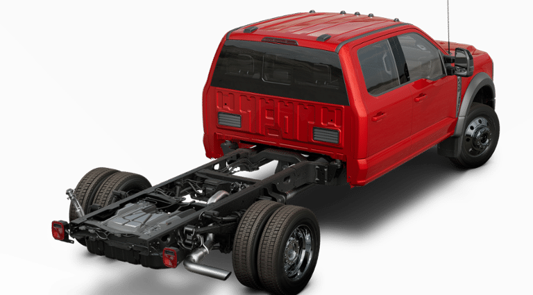2025 Ford F-450 Super Duty Chassis Cab Lariat - Photo 26