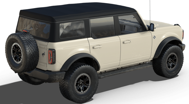 2025 Ford Bronco Outer Banks photo 3
