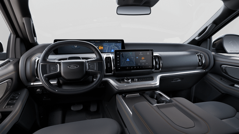 2025 Ford Expedition photo 3