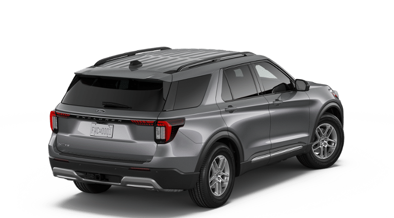 2026 Ford Explorer photo 3