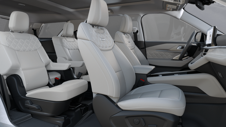 2025 Ford Explorer Platinum photo 3