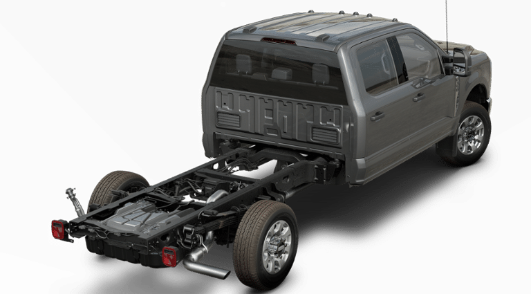 2025 Ford F-350 Super Duty Chassis Cab XLT - Photo 47