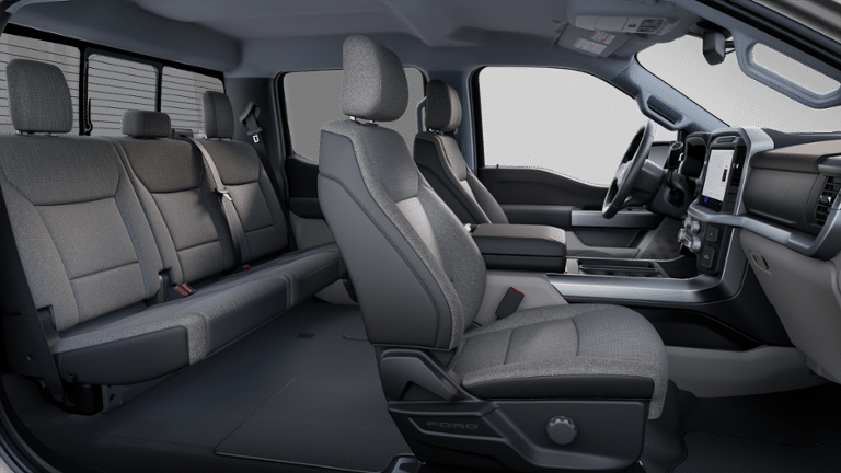 2025 Ford F-150 XLT 28