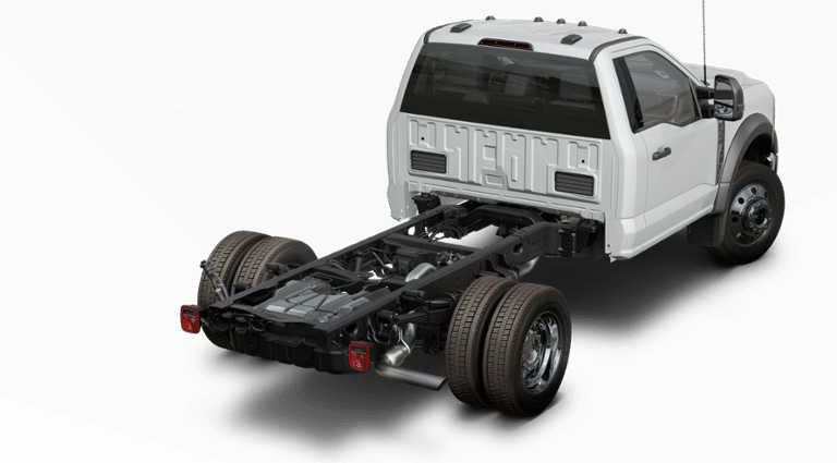 2023 Ford F-550 XLT photo 3