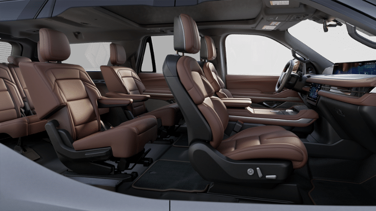 Thumbnail: 2025 Lincoln Navigator L - 37
