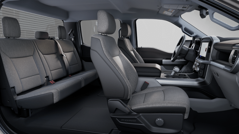 2025 Ford F-150 Lightning XLT TRUCK