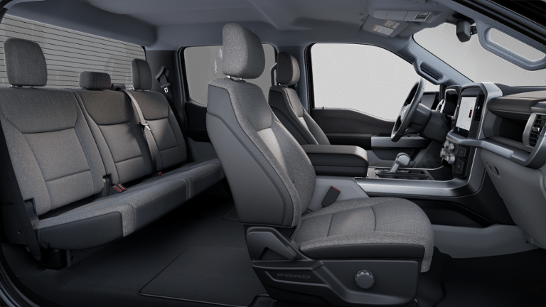 2025 Ford F-150 Lightning XLT photo 39