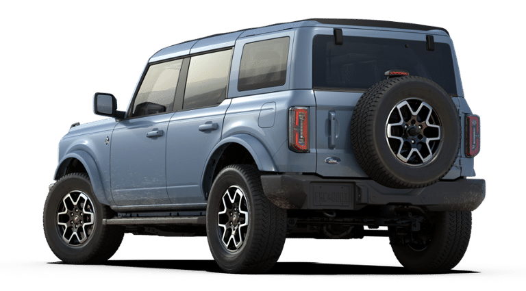 2025 Ford Bronco Outer Banks photo 2