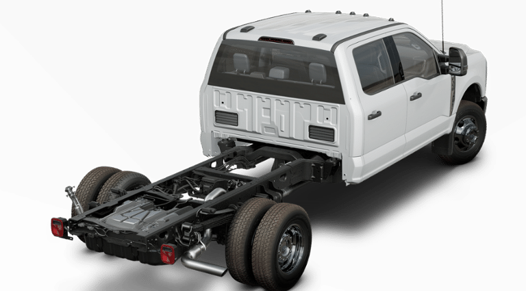 2025 Ford F-350 XL photo 3