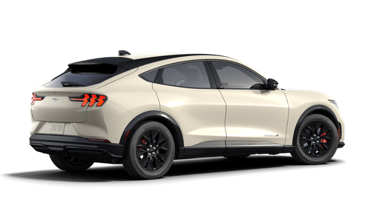 2025 Ford Mustang Mach-E Premium photo 4