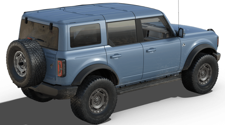 2025 Ford Bronco Outer Banks photo 3