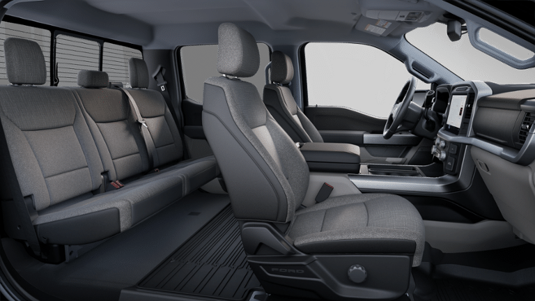 2025 Ford F-150 XLT - Photo 29