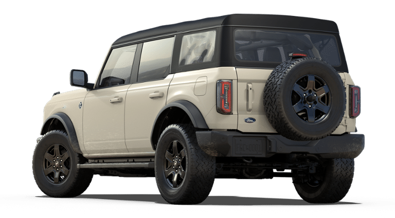 2025 Ford Bronco Outer Banks photo 2